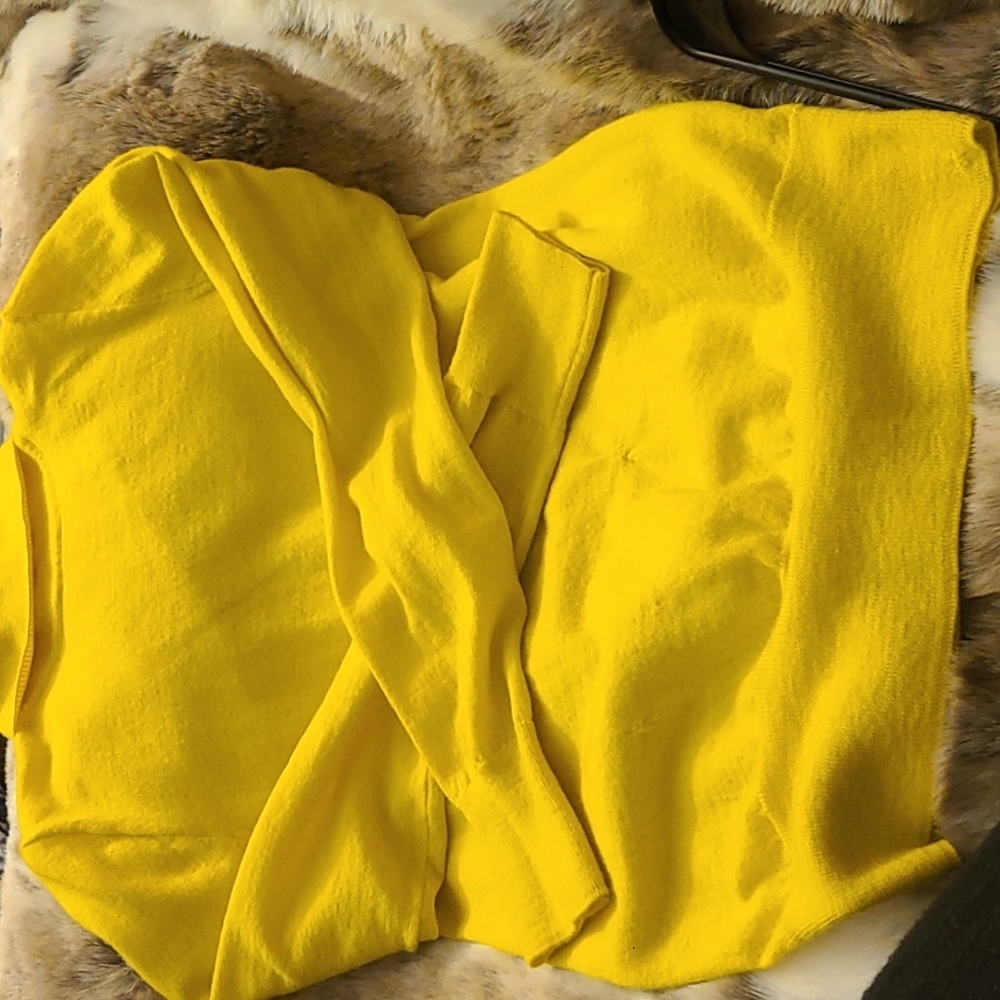 JCREW Cashmere turtleneck yellow small